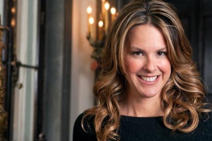 Elyse fields viewer questions about her childhood, auctions and teaching history.