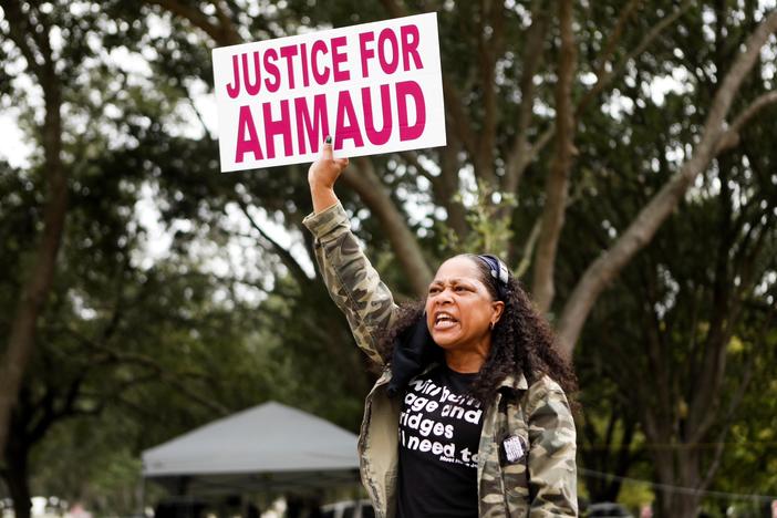 Majority-white jury in Ahmaud Arbery case like a 'relic of the old South,' expert says