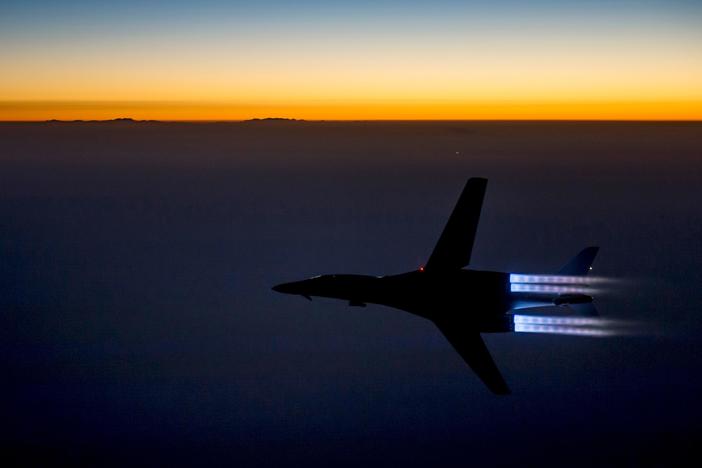 News Wrap: U.S. airstrikes in Somalia kill 62 members of terrorist group