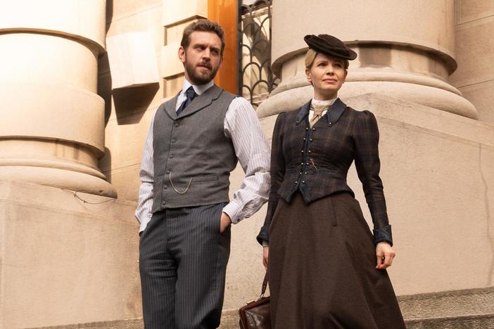 Eliza is caught in the middle of a clash between Fleet Street and Scotland Yard.