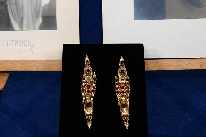 Appraisal: 18th-Century Spanish Gold & Garnet Earrings, from Baltimore Hour 3.