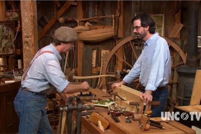 Christopher Schwarz challenges Roy with a bench-top vise that changes everything!