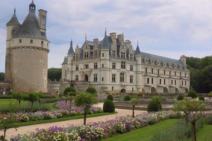 Chenonceau is one of the most-visited châteaux in France, and the toast of the Loire. 