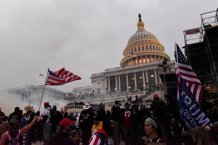 News Wrap: Jan. 6 committee calls on more GOP House members to testify