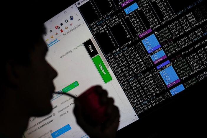 Private companies track the war in Ukraine in real time