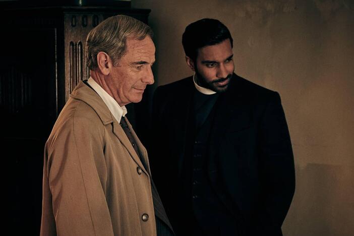 Alphy and Geordie investigate witchcraft at an orphanage. When a body is found everything changes.