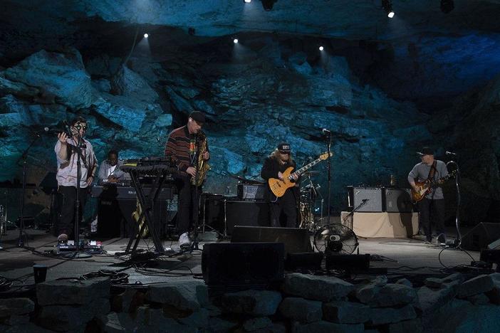 Lettuce brilliantly infuses their psychedelic/hip-hop sensibilities.