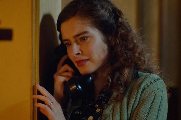 James calls Helen to let her know how training is going and to discuss upcoming plans.