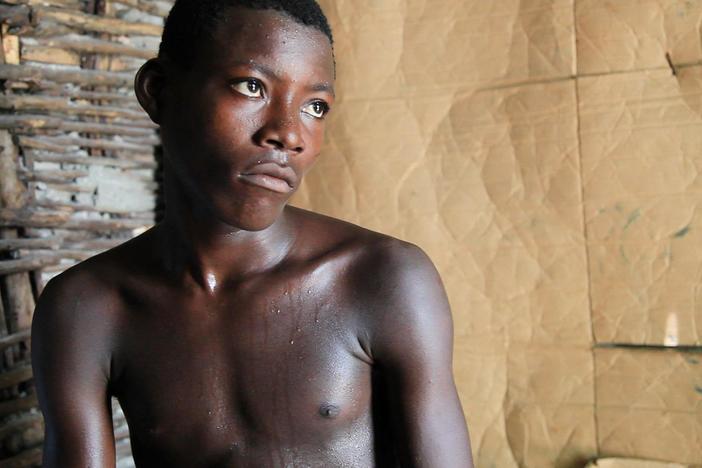 Follow three, homeless teenagers as they struggle to survive on the streets of Haiti.