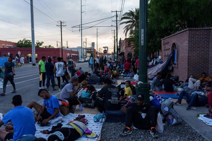 El Paso mayor on surge of migrants in the city as COVID-era immigration order expires