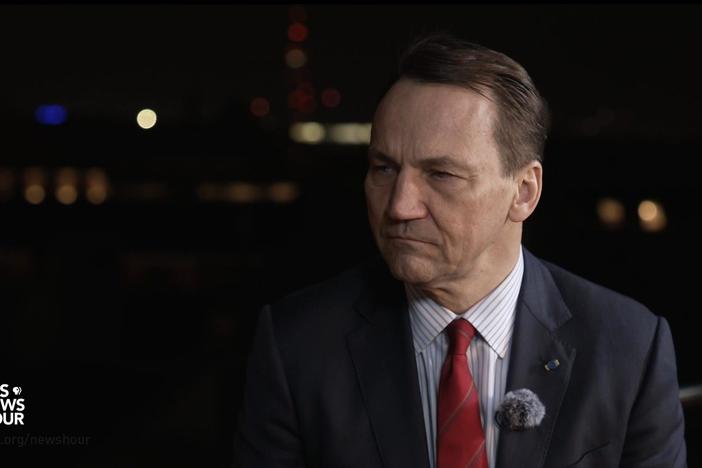 Poland's foreign minister discusses the war in Ukraine