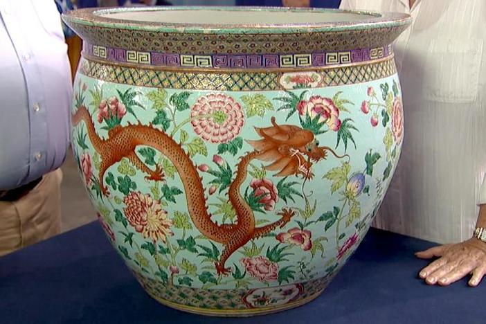 Appraisal: 19th-Century Chinese Porcelain Fish Bowl, from Richmond Hour 1.