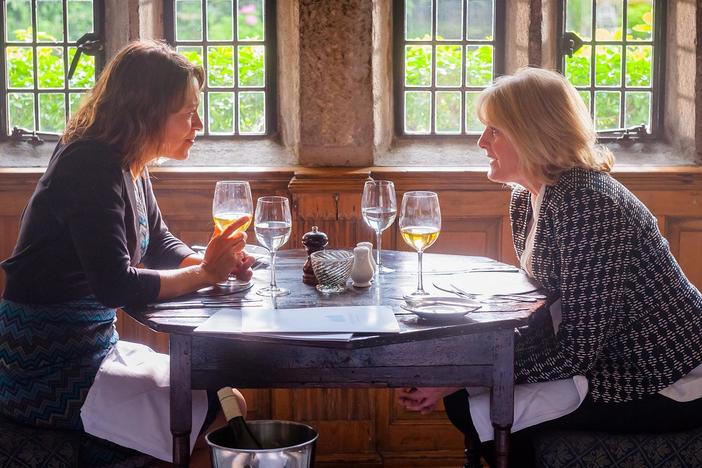 See how secrets and revelations from Kate, John and Gillian affect Caroline.