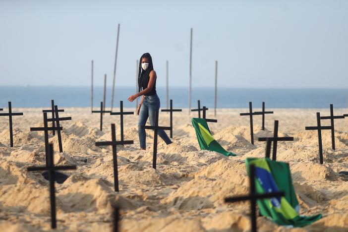 News Wrap: Coronavirus cases continue to surge in Brazil, India