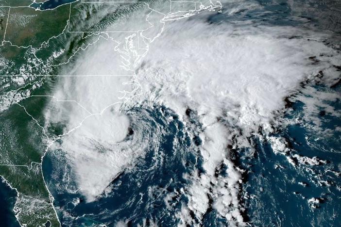 News Wrap: Tropical Storm Ophelia expected to bring flooding to East Coast