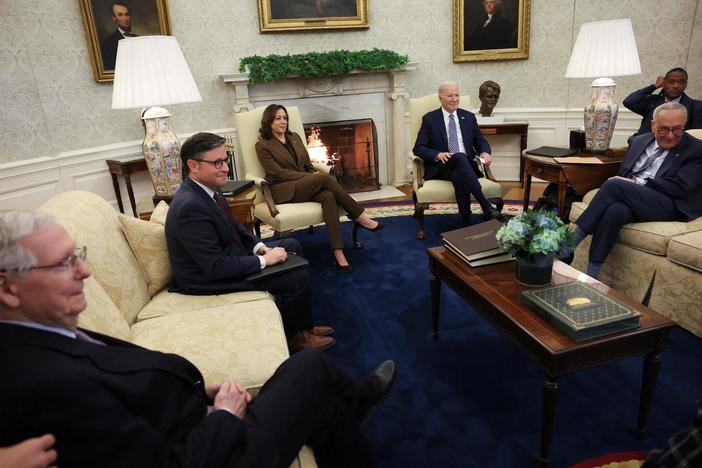 Biden, congressional leaders meet at White House with potential shutdown looming