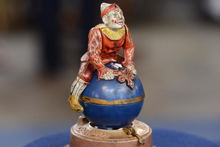 Appraisal: "Clown on Globe" Mechanical Bank, ca. 1890, from Albuquerqu, Hour 3.
