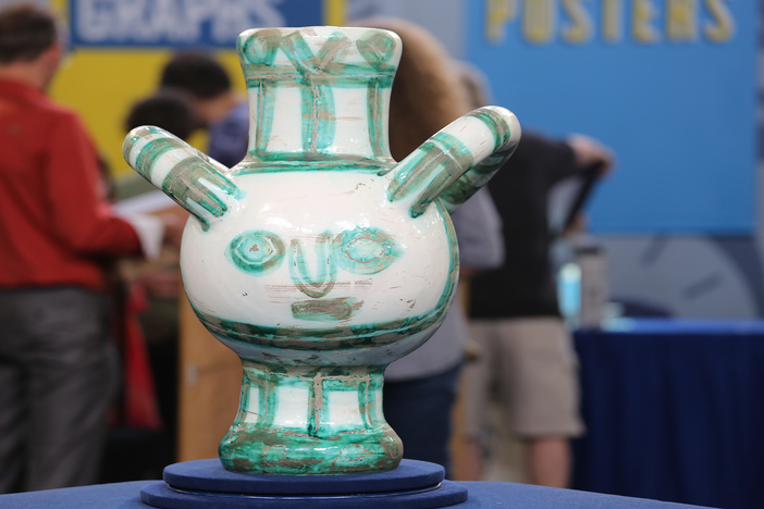 Appraisal: 1960 Picasso "Gross Oiseau Vert" Pot from Portland Hour 3