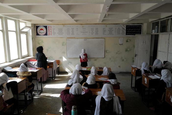 Afghan women, girls push for education in the face of Taliban resistance