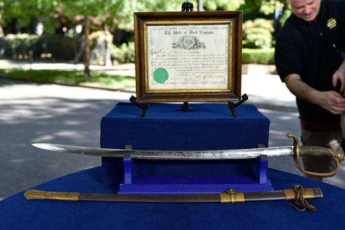 Appraisal: Union Foot Officer Commission & Sword