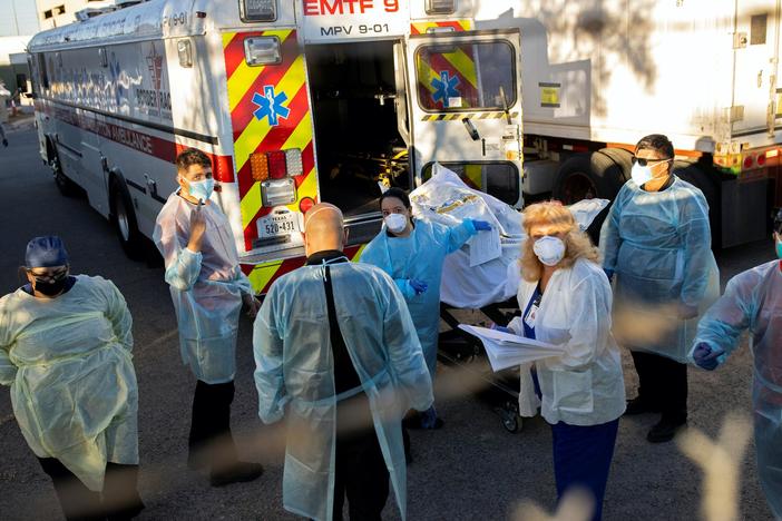 News Wrap: U.S. COVID cases rise 80 percent in 2 weeks