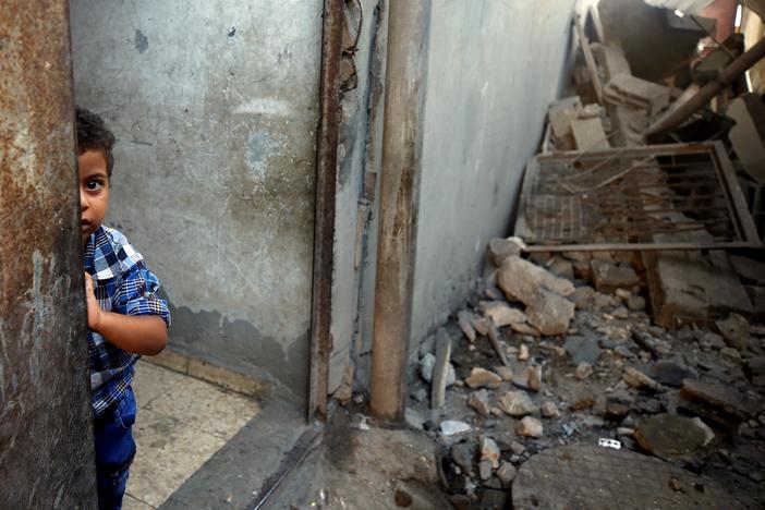 Israel and militant group Hamas have agreed to a tentative truce to calm tensions.