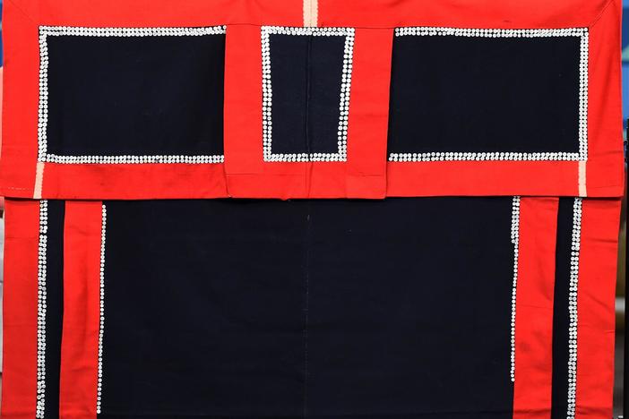Appraisal: Tahltan Chief's Robe, ca. 1895, from Tucson Hr 1.