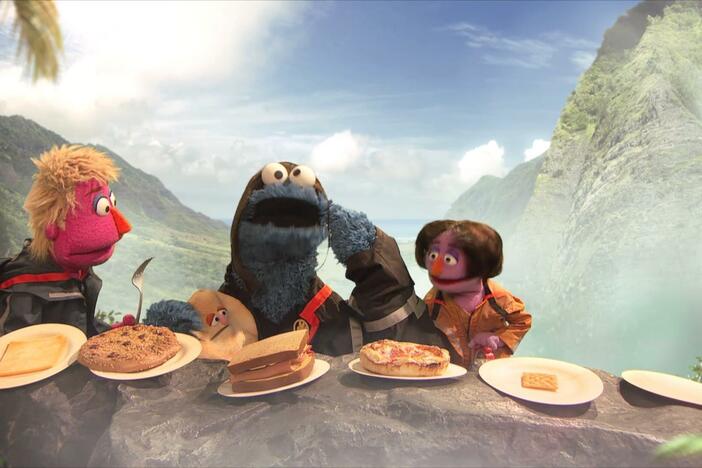 Cookie-ness Evereat plays another round of the Hungry Games with his friends and Pita.