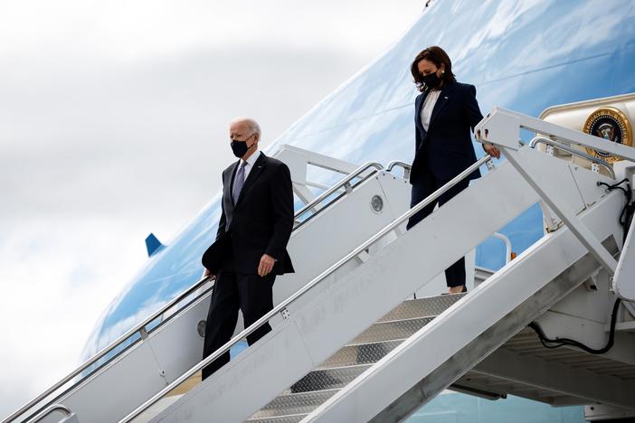 News Wrap: Biden, Harris meet with Asian American leaders in Atlanta following attacks