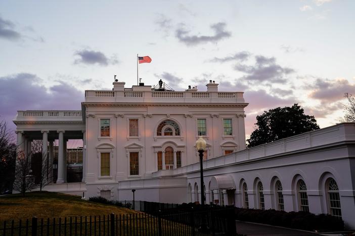 Biden's relief plan faces resistance from both sides of the aisle