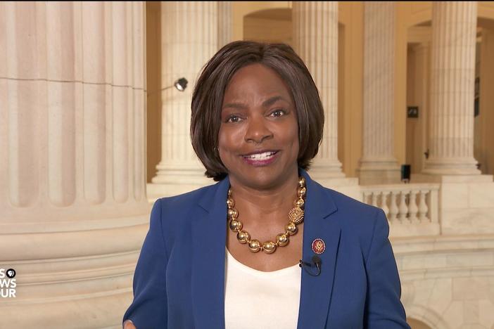 What troubles Rep. Demings most about Trump's responses to Mueller