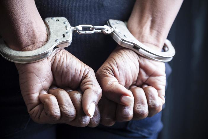 Missouri public defenders are overloaded with hundreds of cases as defendants wait in jail