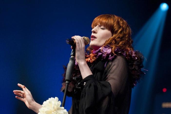Florence + The Machine play "Dog Days Are Over" at ACL.