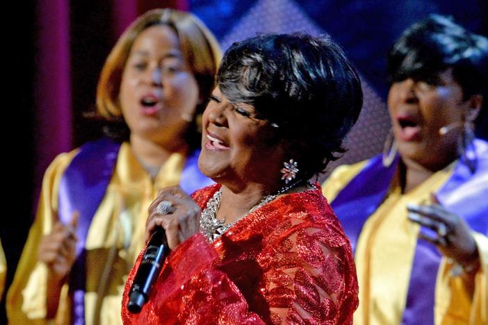 Shirley Caesar performs "Jesus, I Love Calling Your Name"