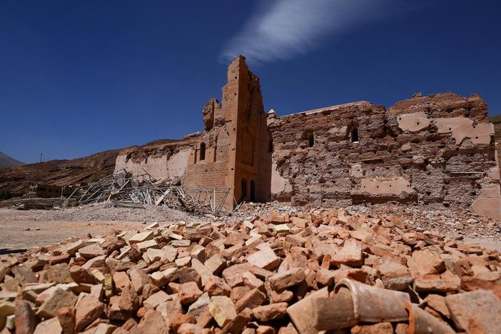 Frustration and anger grow amid slow earthquake rescue operations in Morocco