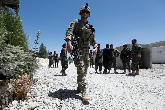 Bipartisan report urges the Biden administration to remain committed to Afghanistan