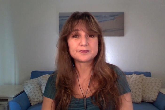 Sociologist and journalist Zeynep Tufekci explains how COVID-19 spreads.