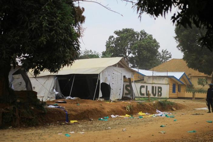 Ebola patients stranded by violence in Democratic Republic of Congo