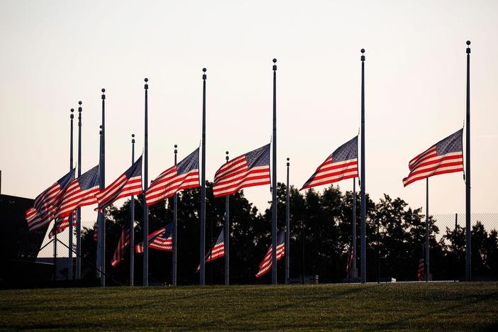 Honoring John McCain’s legacy, the country mourns