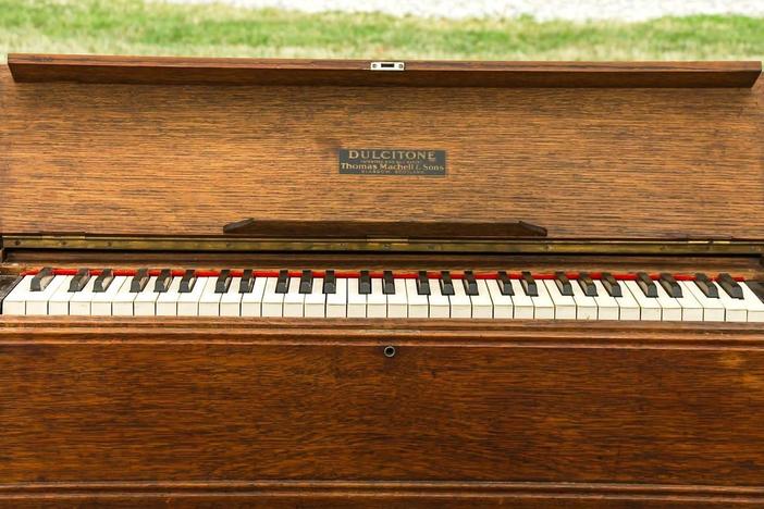 Appraisal: Thomas Machell & Sons Dulcitone, ca. 1900