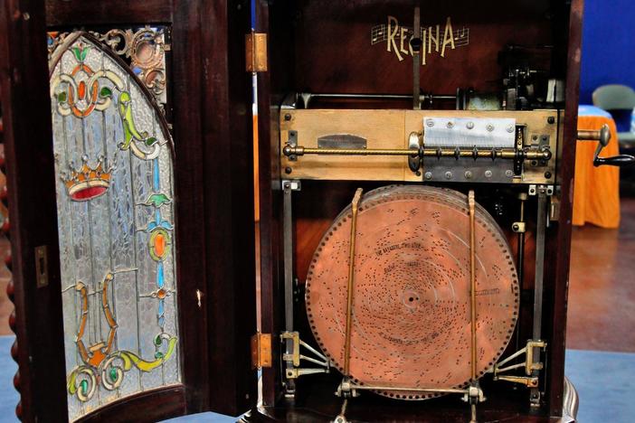 Appraisal: Regina Model 35 Music Box, ca. 1900 from El Paso Hour 1.