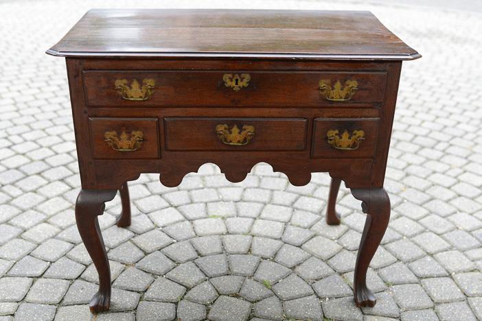 Appraisal: Queen Anne Walnut Dressing Table, ca. 1745