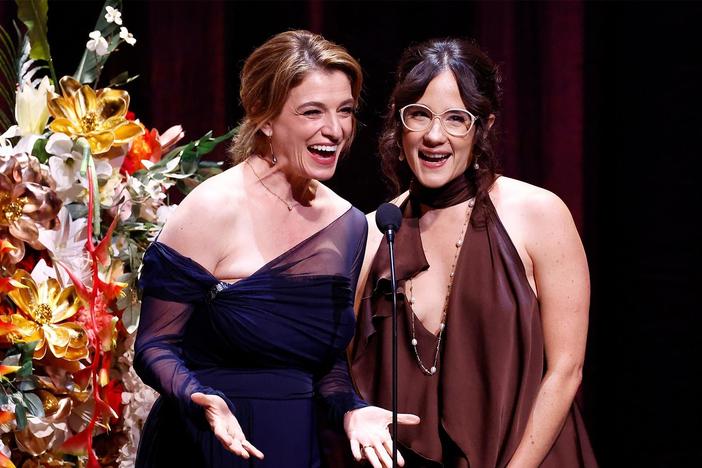 Pati Jinich and Ximena Sariñana introduce 2024 Arts Award Honoree – Los Ángeles Azules.