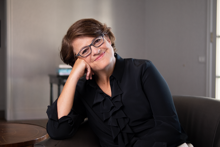 Tell Me More with Kelly Corrigan shares conversations that inspire, educate and entertain.