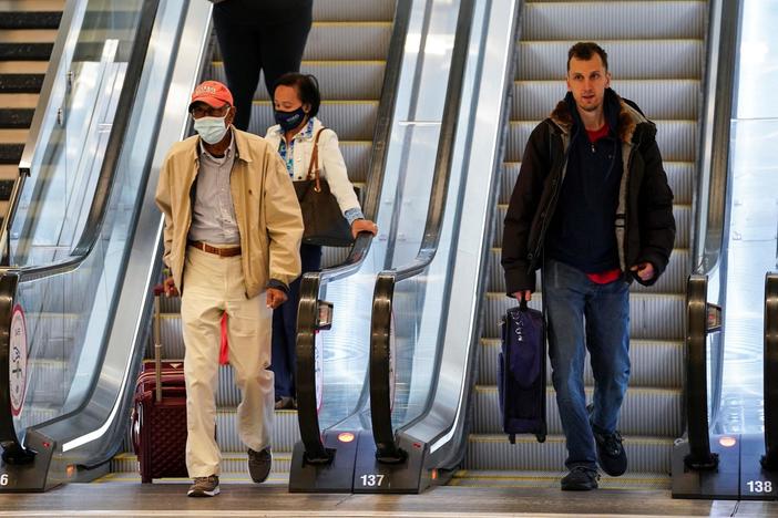 How people are responding to end of transit mask mandates
