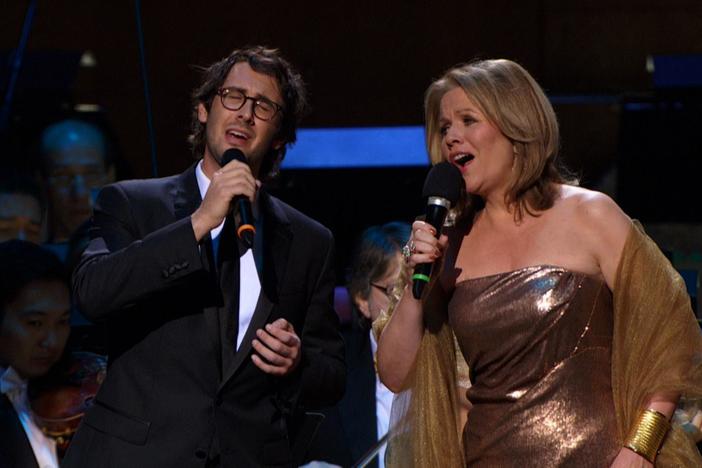 "Se" is performed by Josh Groban, Renée Fleming and Joshua Bell, with Alan Gilbert.