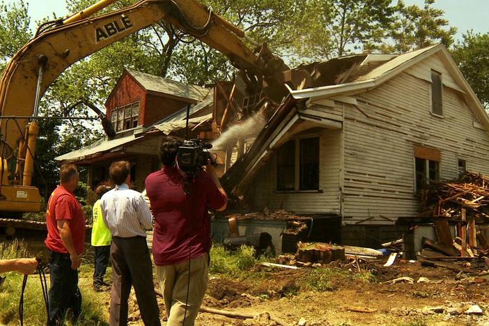 Watch Detropia - Premiering May 27 at 10 (check local listings)