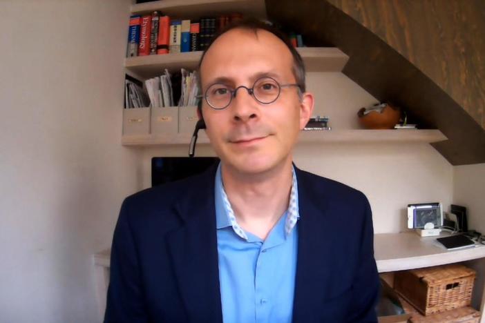 Economist and journalist Tim Harford joins the program.