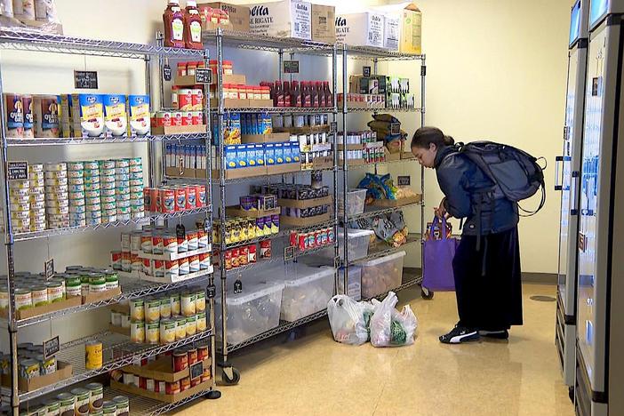 Pop-up pantries aim to reduce food insecurity for college students