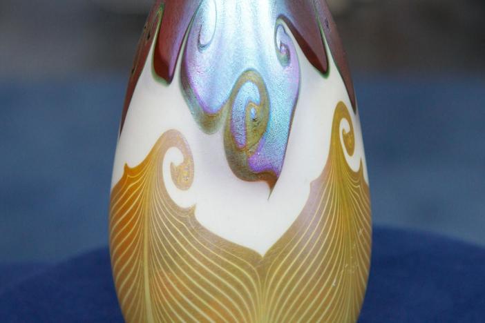 Appraisal: Quezal Vase, ca. 1910, from Boston Hour 1.